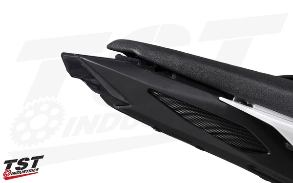 TST Programmable and Sequential LED Integrated Tail Light for Yamaha FZ-09 / MT-09 2017-2020 - Image 8