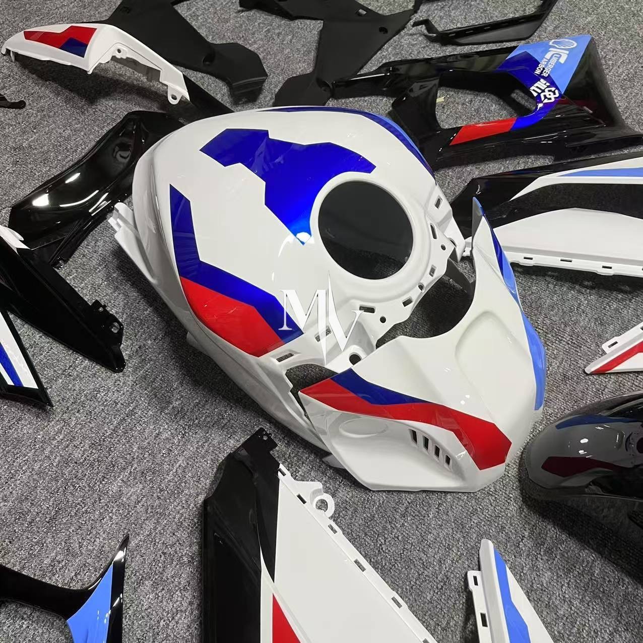 Yamaha R25 2019-2024 White with Tricolor BMW ABS Fairings | Motovation Frgs - Image 8