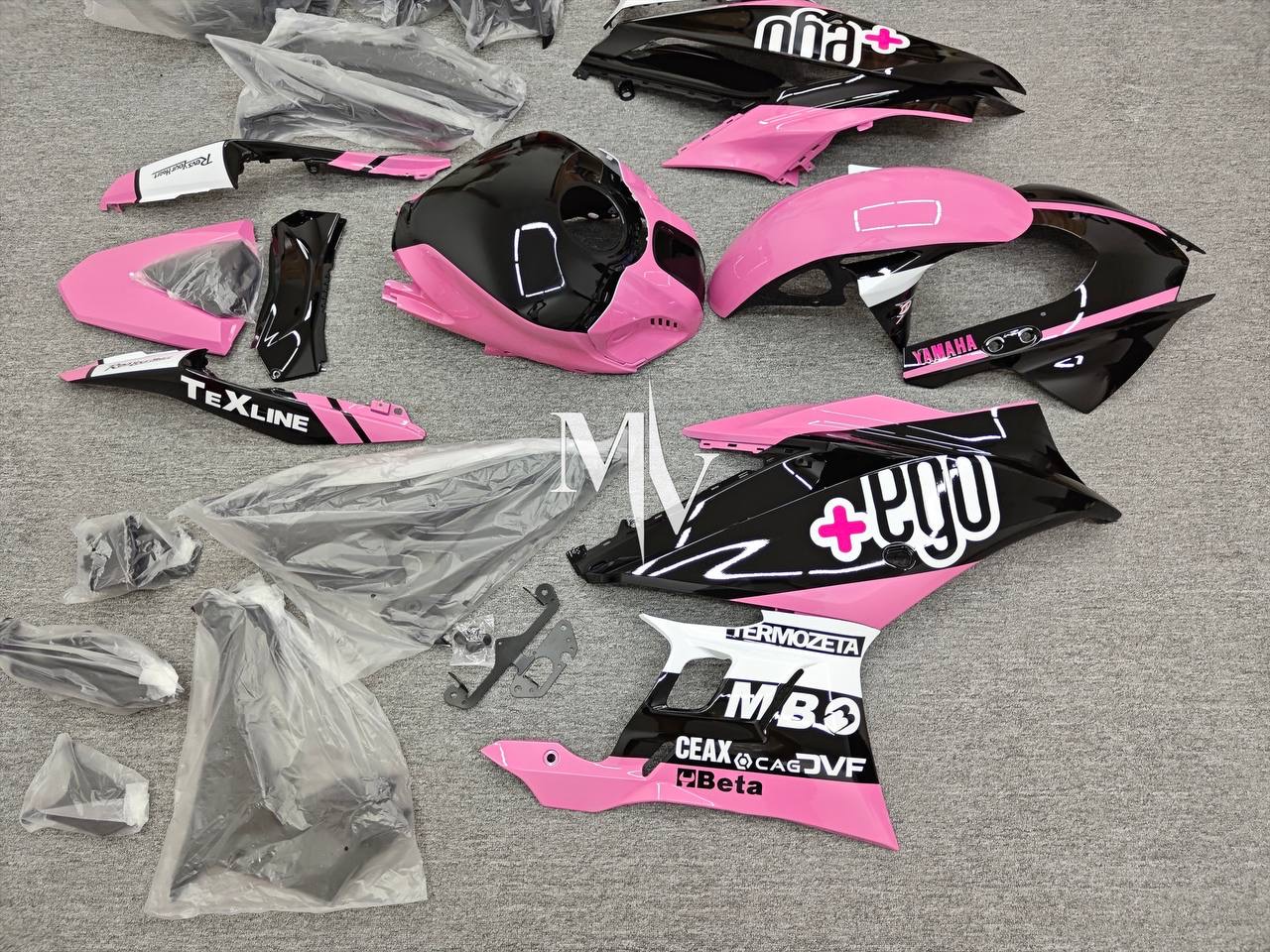 Yamaha R25 2019-2024 Pink with Black ABS Fairings | Motovation Frgs - Image 7