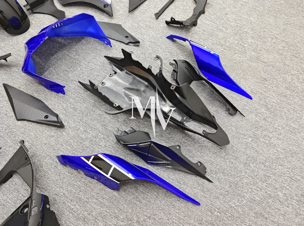 Yamaha R1 2015-2019 Blue with White ABS Fairings | Motovation Frgs - Image 3