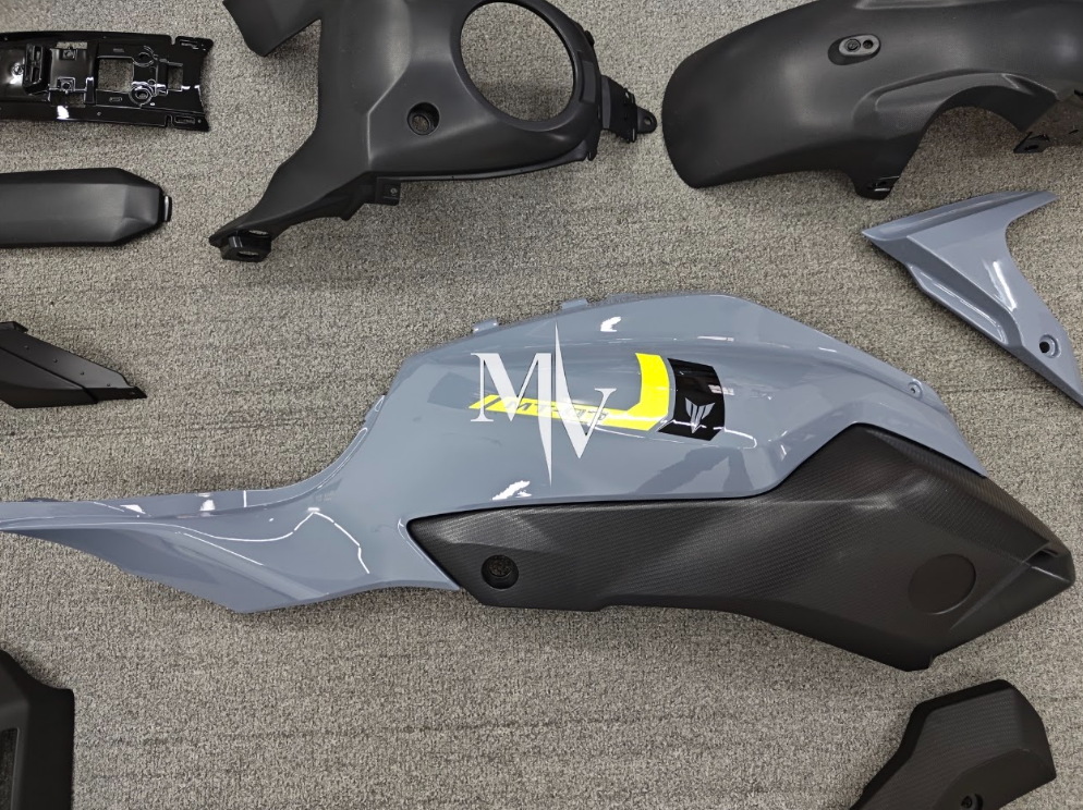 Yamaha MT07 2012-2017 Grey with Matte Black ABS Fairings | Motovation Frgs - Image 3