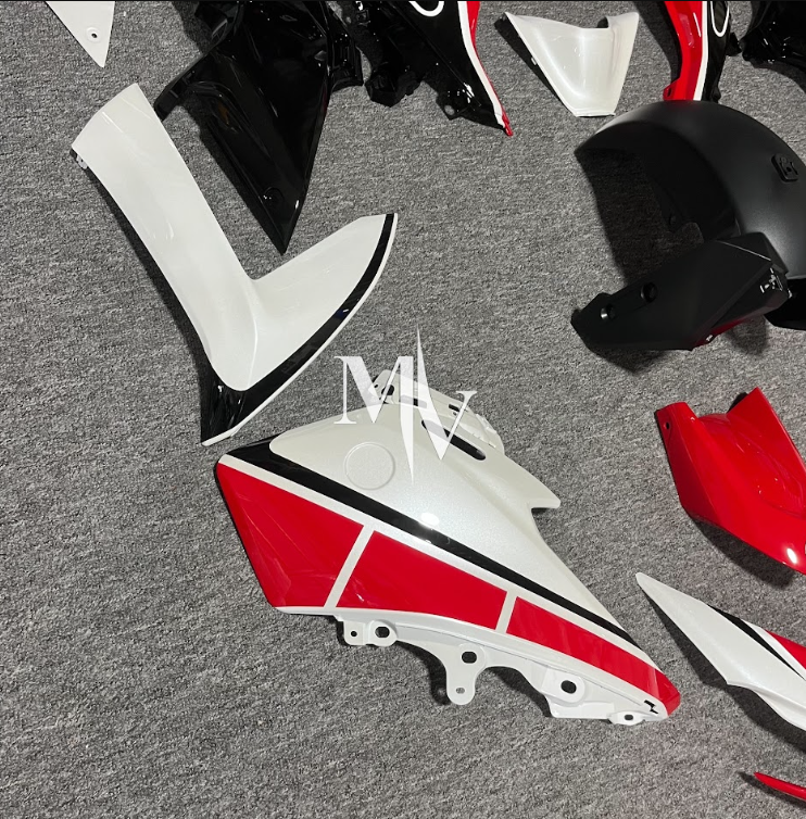 Yamaha TMAX560 2022 - 2025 Red with White & Black ABS Fairings | Motovation Frgs - Image 4