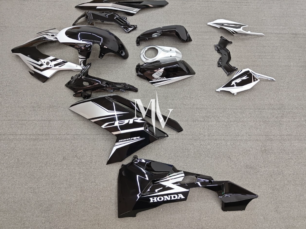 Honda CBR250RR 2017-2025 Black with Silver ABS Fairings | Motovation Frgs - Image 3
