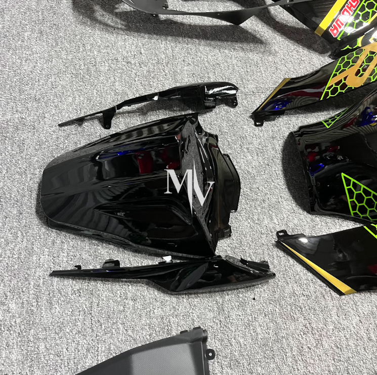 Kawasaki ZX10R 2011-2015 Black with Green ABS Fairings | Motovation Frgs - Image 2