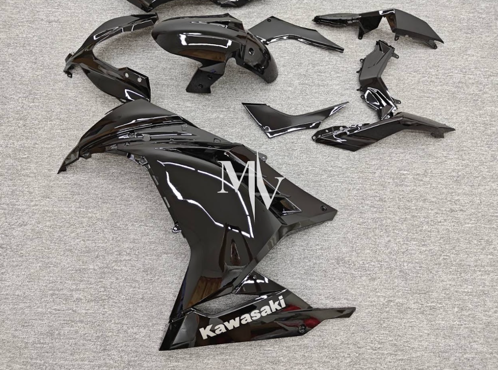 Kawasaki NINJA 250 2018-2024 Black ABS Fairings | Motovation Frgs - Image 3
