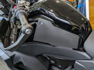 Eazi-Grip BMW F 900 GS Adventure 2024-2026 Tank Grips - EVO