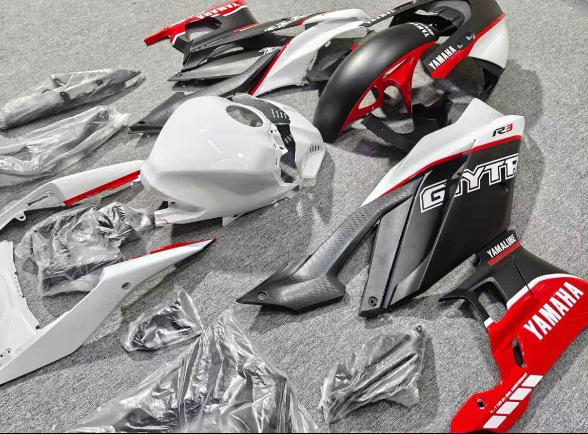 Yamaha R25 2019-2024 Matte Black with White ABS Fairings | Motovation Frgs - Image 4