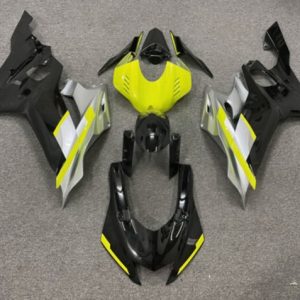 Yamaha YZF R6 2017-2025 Glossy Black Yellow ABS Fairings | Motovation Frgs