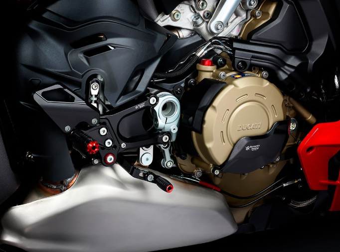 BONAMICI RACING ADJUSTABLE REARSETS DUCATI STREETFIGHTER V4/S 2025 - Image 2